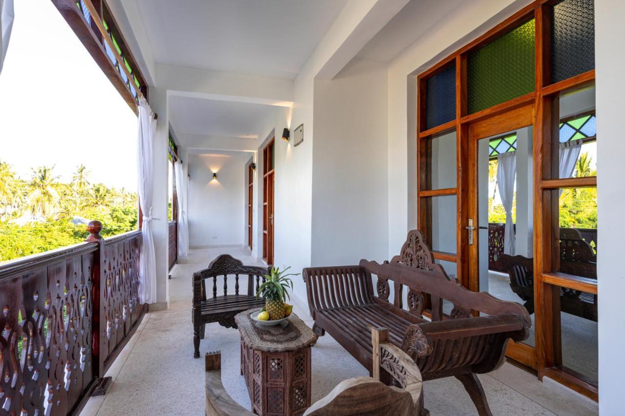 Tasneem Islamic Luxury Suites 江比阿 外观 照片