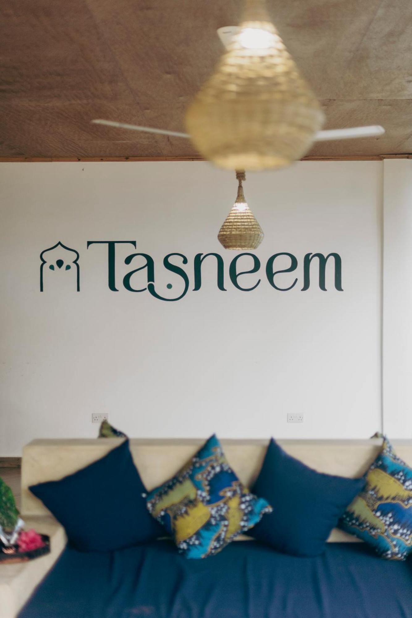 Tasneem Islamic Luxury Suites 江比阿 外观 照片