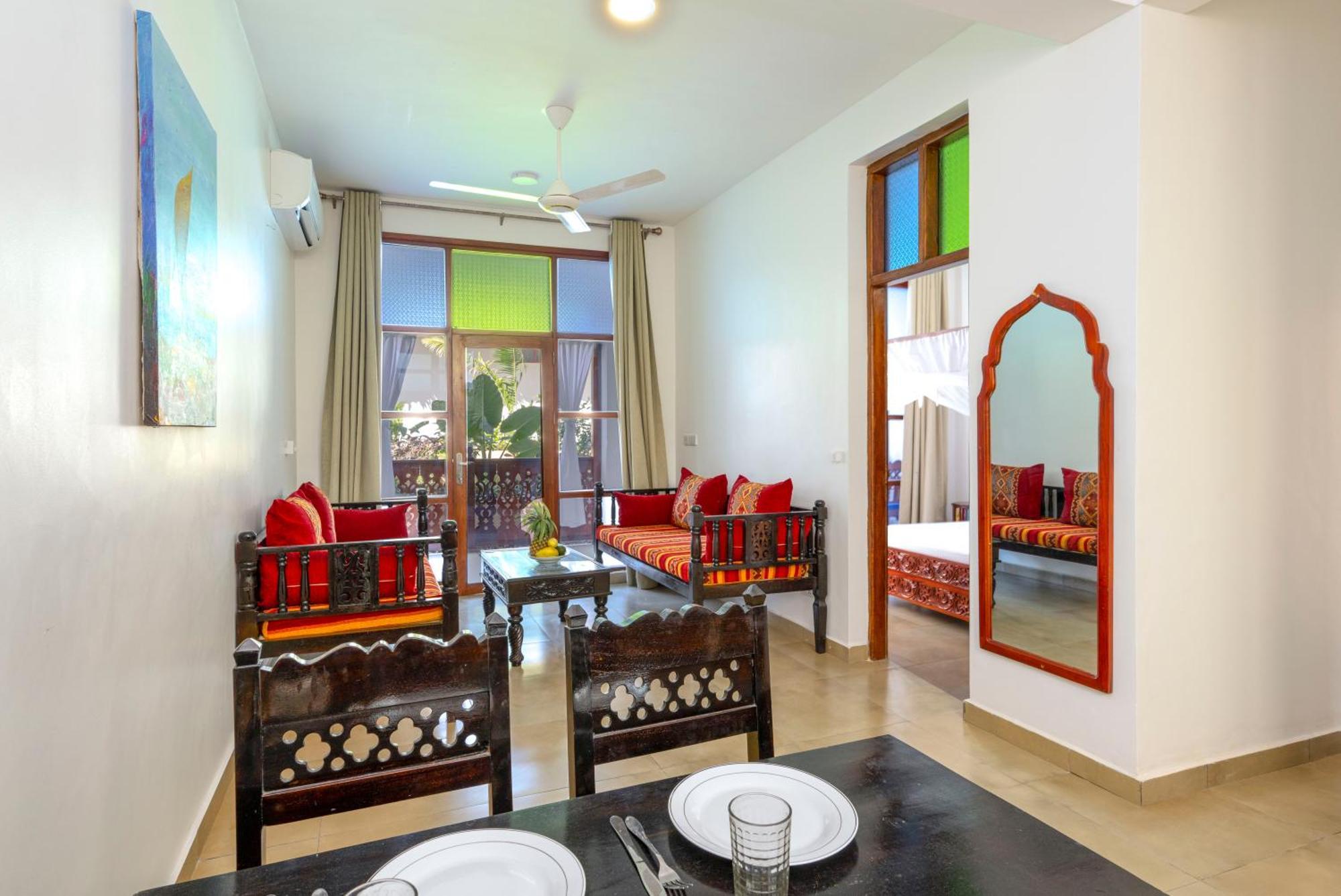 Tasneem Islamic Luxury Suites 江比阿 外观 照片