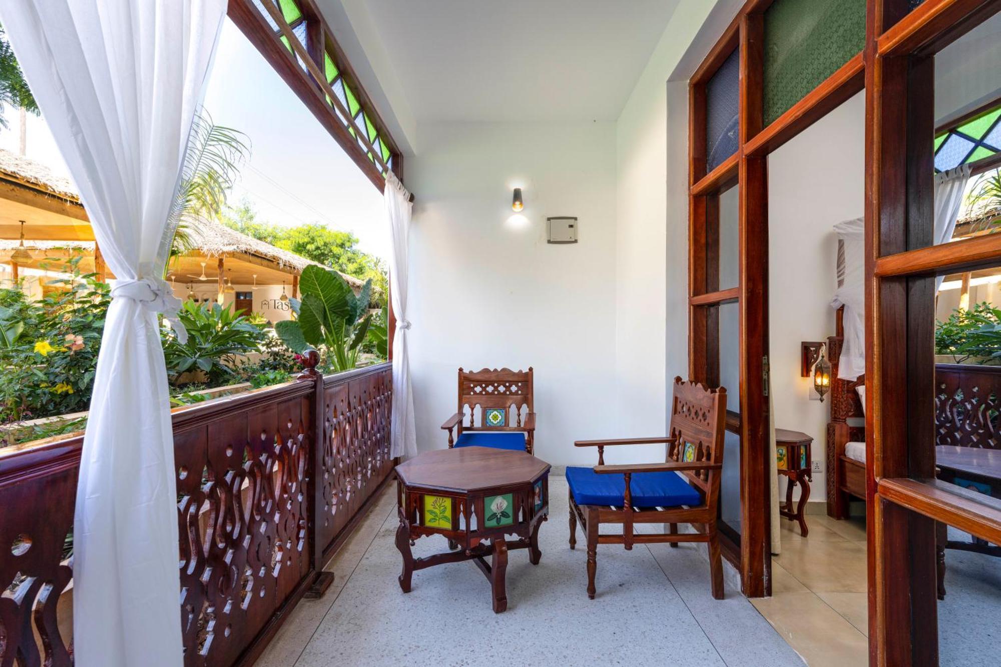Tasneem Islamic Luxury Suites 江比阿 外观 照片